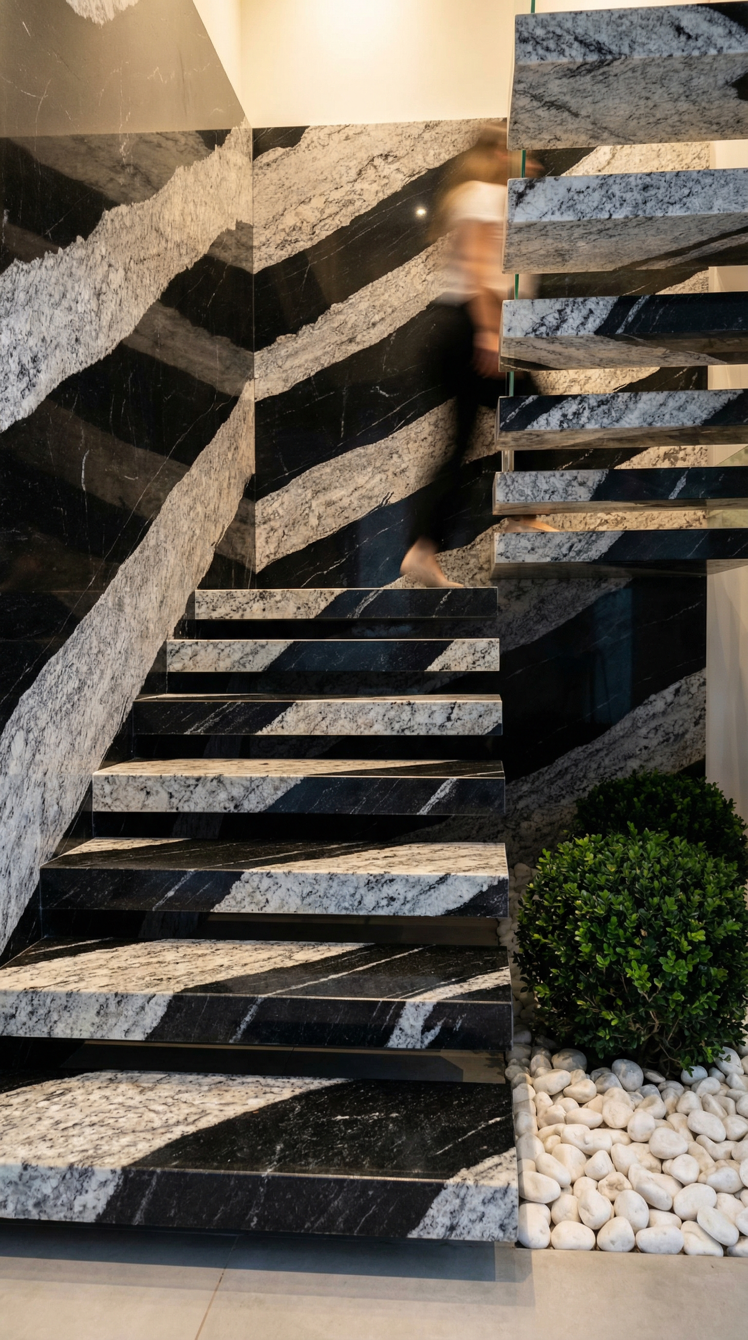 Maori — Escada moderna revestida